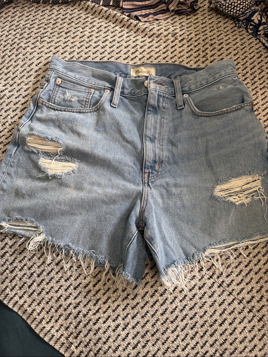 Madewell Pants - Madewell mom Jean medium Wash Distressed Denim Cutoff Shorts